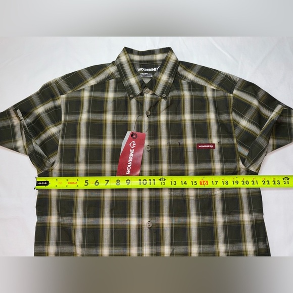 Wolverine NWT Men’s Size M Dark Olive Green Plaid Mortar Short Sleeve Shirt - Picture 3 of 7